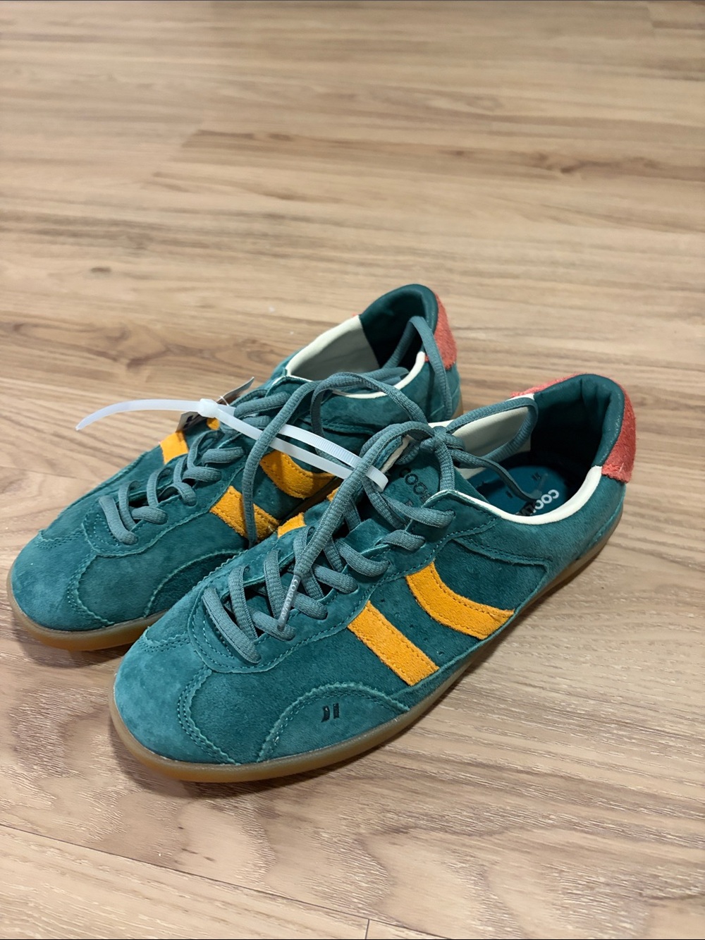Coolway kizuna sneakers size 8 nwot